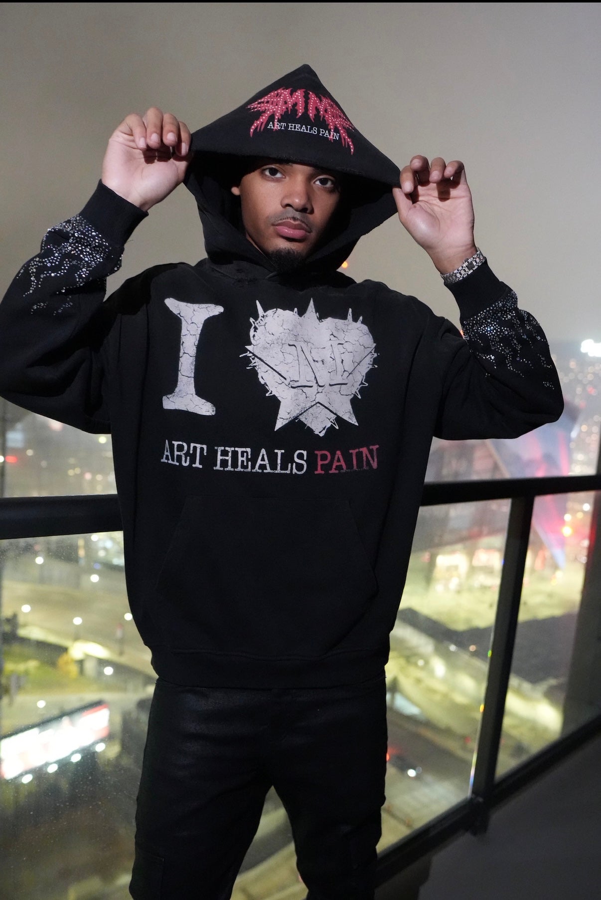 ART HEAL'S PAIN HOODIE
